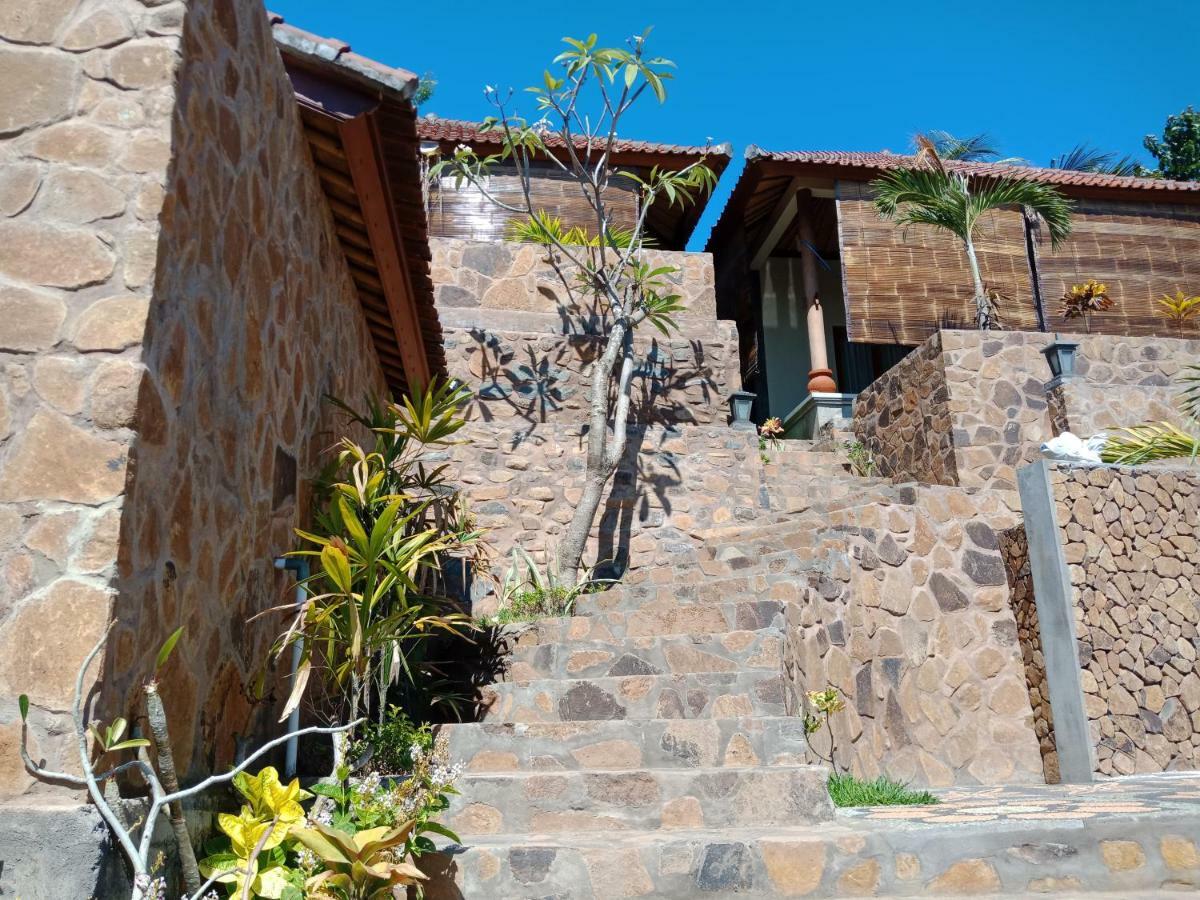 Bamboo Bali Hill Bungalows Amed  Luaran gambar